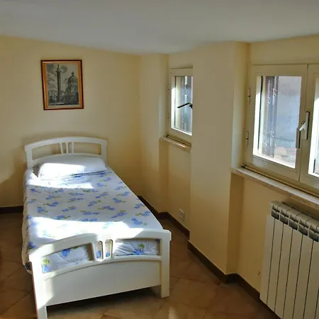 Lejlighed Front Lake House, A Step From Rome!